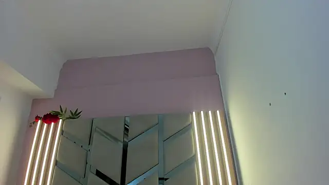 victoriamoon-01 online show from October 1, 8:37 pm