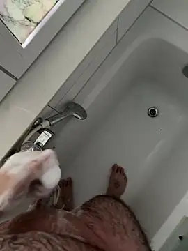 Snapshot of Loco42- chatting on December 19, 1:07 pm Loco42- online show from December 19, 1:07 pm