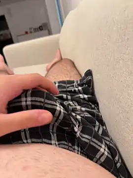 Snapshot of Loco42- chatting on October 19, 12:55 am Loco42- online show from October 19, 12:55 am