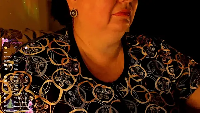 SexxyDreams1 online show from December 23, 3:50 am