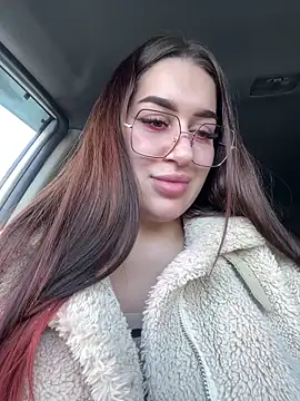 Snapshot of VikiDemi chatting on February 19, 11:28 am VikiDemi online show from February 19, 11:28 am