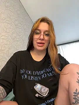 Snapshot of VikiDemi chatting on September 25, 6:39 am VikiDemi online show from September 25, 6:39 am