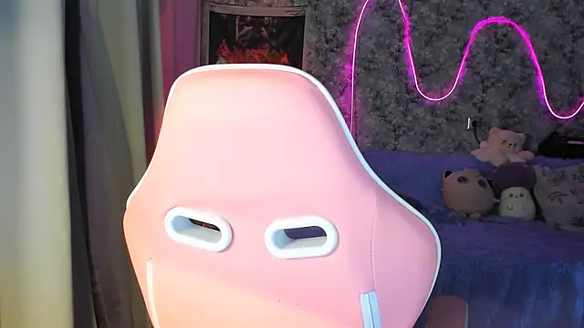 Snapshot of Inma_Lewdness chatting on February 19, 9:14 pm Inma Lewdness online show from February 19, 9:14 pm