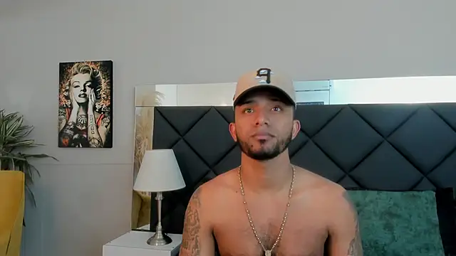 Robin Rief online show from November 9, 3:38 am