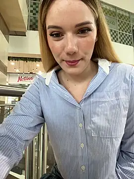 NicoleCut online show from September 24, 7:17 pm