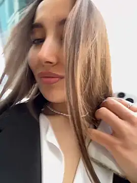 VelvetVixenI online show from April 19, 3:44 pm