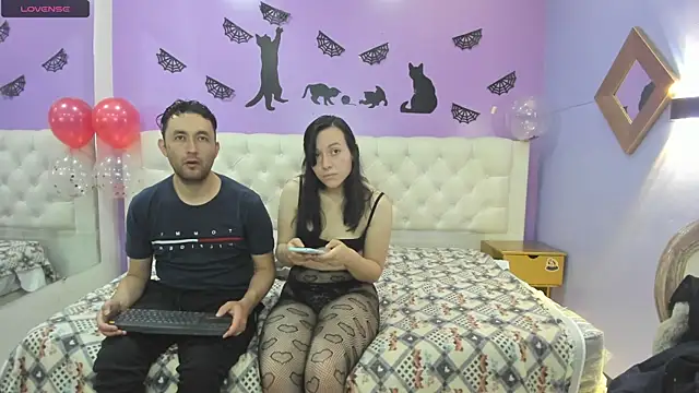 Snapshot of JeremmyAndStacy chatting on February 27, 12:56 pm JeremmyAndStacy online show from February 27, 12:56 pm