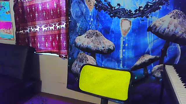 Snapshot of _hellostormy_ chatting on October 25, 6:46 pm hellostormy online show from October 25, 6:46 pm