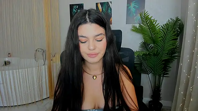 Snapshot of AlluringAriel chatting on February 16, 7:27 pm AlluringAriel online show from February 16, 7:27 pm