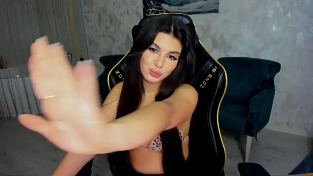 Snapshot of AlluringAriel chatting on December 1, 7:41 pm AlluringAriel online show from December 1, 7:41 pm