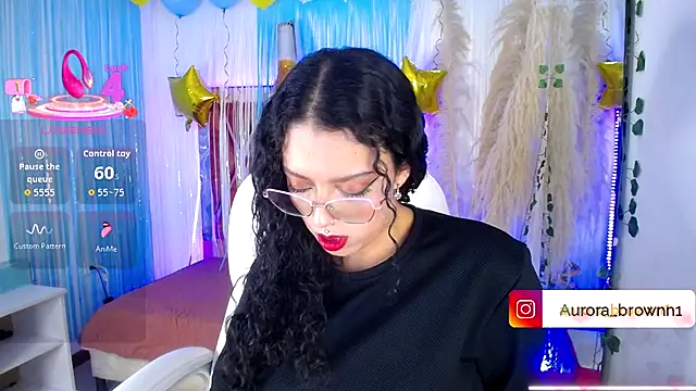 Snapshot of Aurora_Brownn chatting on October 1, 4:51 am Aurora Brownn online show from October 1, 4:51 am