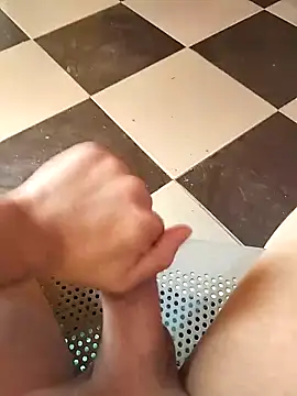 Snapshot of ahme_bebo chatting on November 8, 11:21 am ahme bebo online show from November 8, 11:21 am