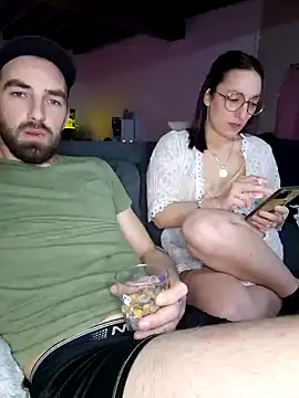 Snapshot of La_Chaudasse_98 chatting on January 16, 8:03 pm La Chaudasse 98 online show from January 16, 8:03 pm