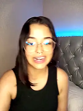 Ariana Pierce online show from January 7, 5:33 am