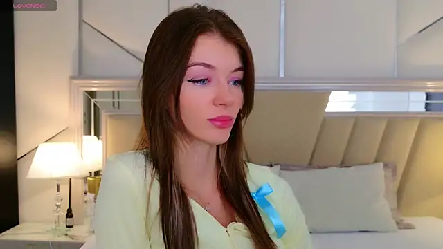 MeganMour online show from October 14, 5:03 pm