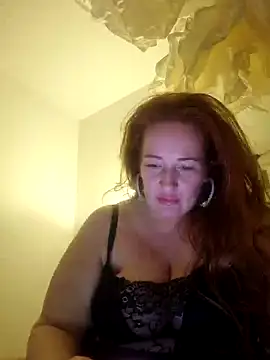 Snapshot of Engel_mia chatting on February 13, 8:45 pm Engel mia online show from February 13, 8:45 pm