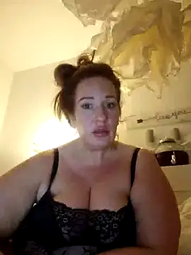 Snapshot of Engel_mia chatting on February 15, 11:47 pm Engel mia online show from February 15, 11:47 pm