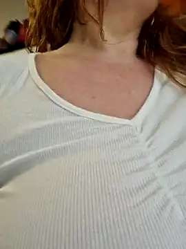 Snapshot of Engel_mia chatting on March 6, 9:58 am Engel mia online show from March 6, 9:58 am