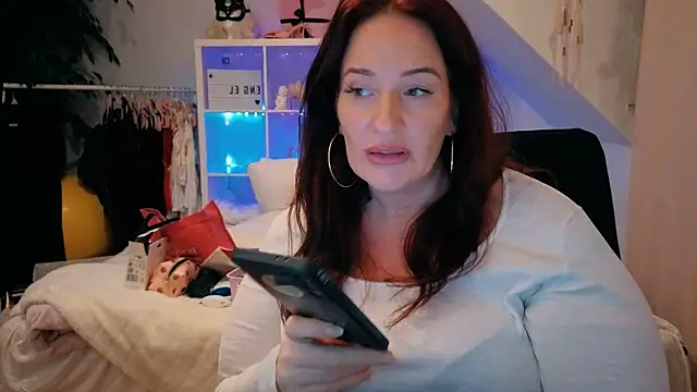 Snapshot of Engel_mia chatting on October 8, 11:02 pm Engel mia online show from October 8, 11:02 pm