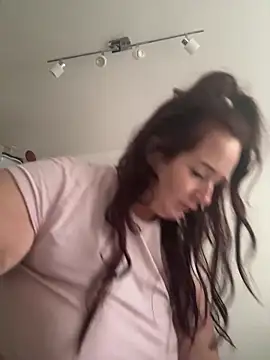 Snapshot of Engel_mia chatting on November 30, 11:03 am Engel mia online show from November 30, 11:03 am