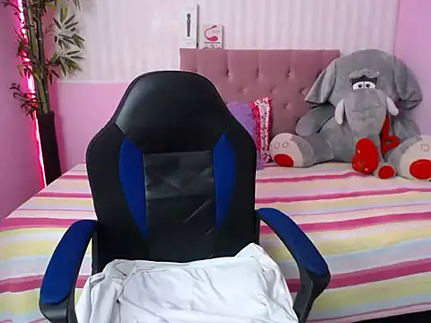 ximena bunny online show from December 24, 6:50 pm