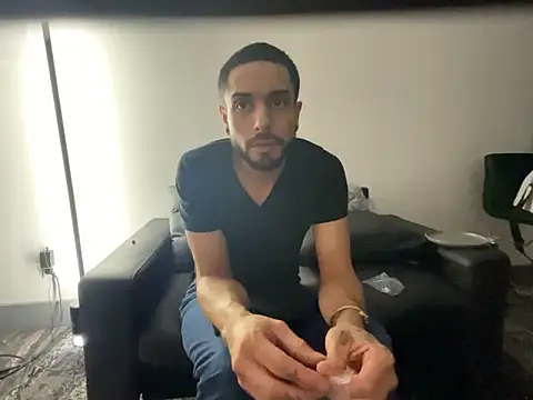 DerekPerez2025 online show from February 27, 4:31 am