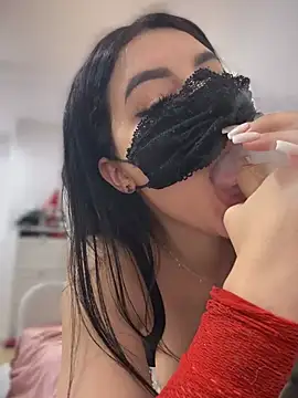 Snapshot of reema6969 chatting on December 19, 11:14 pm reema6969 online show from December 19, 11:14 pm