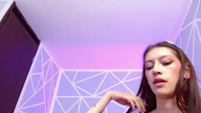 sara17  online show from March 20, 5:57 am