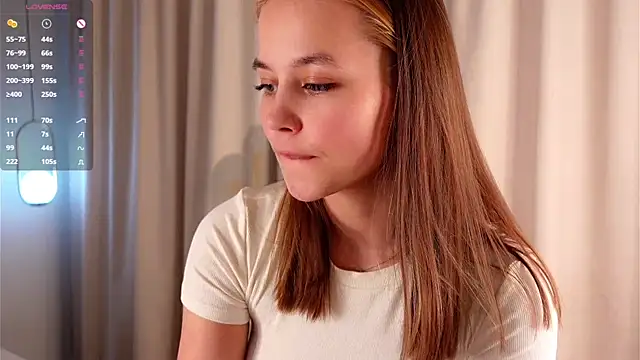 FalineDowlen online show from December 15, 5:13 am