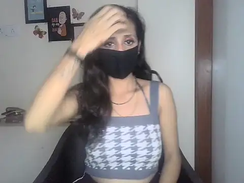 Snapshot of diyayourdil chatting on October 25, 6:32 am diyayourdil online show from October 25, 6:32 am