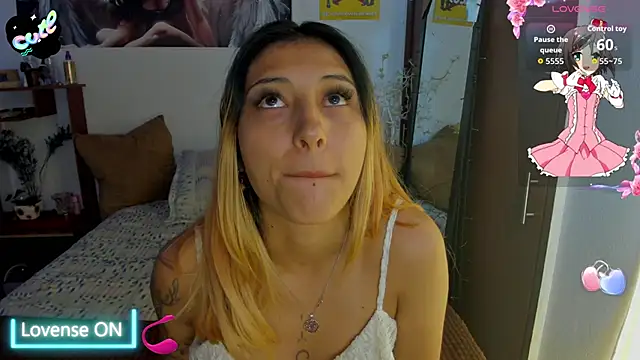Snapshot of cuteweed420 chatting on October 5, 8:34 am cuteweed420 online show from October 5, 8:34 am