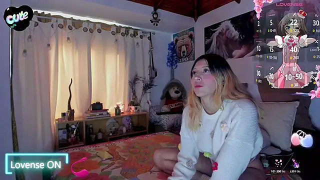 Snapshot of cuteweed420 chatting on October 28, 8:44 pm cuteweed420 online show from October 28, 8:44 pm