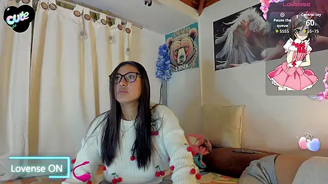 Snapshot of cuteweed420 chatting on November 16, 5:24 am cuteweed420 online show from November 16, 5:24 am