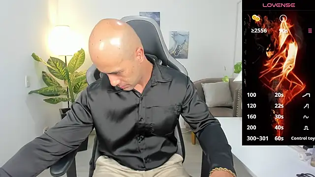 Snapshot of ryan_master_ chatting on December 21, 10:17 am ryan master online show from December 21, 10:17 am