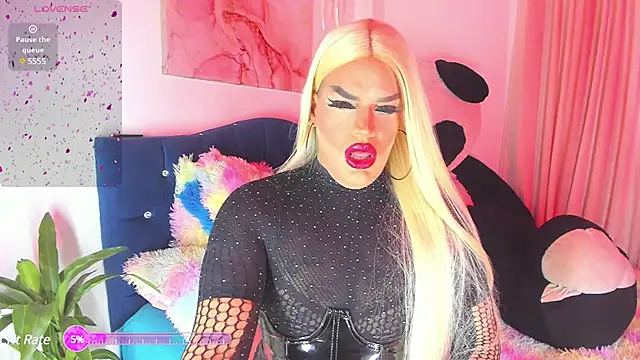 Snapshot of Missisabella_ chatting on December 21, 1:47 am Missisabella online show from December 21, 1:47 am