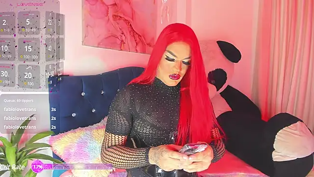 Snapshot of Missisabella_ chatting on December 24, 1:27 am Missisabella online show from December 24, 1:27 am