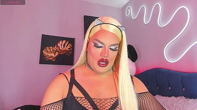 Snapshot of Missisabella_ chatting on September 13, 1:27 am Missisabella online show from September 13, 1:27 am