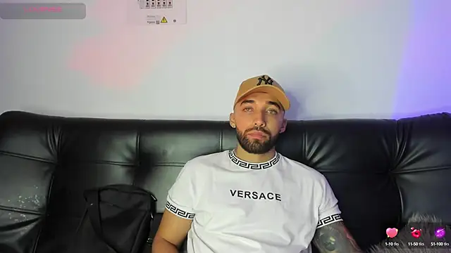 Sweet and caramel online show from February 7, 10:20 pm