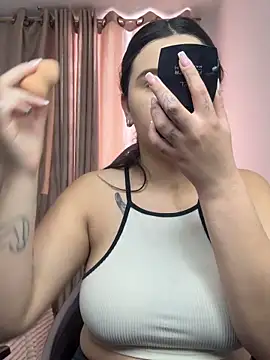 SaraBraun  online show from October 27, 4:33 pm