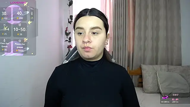 SaraBraun  online show from December 3, 4:38 pm