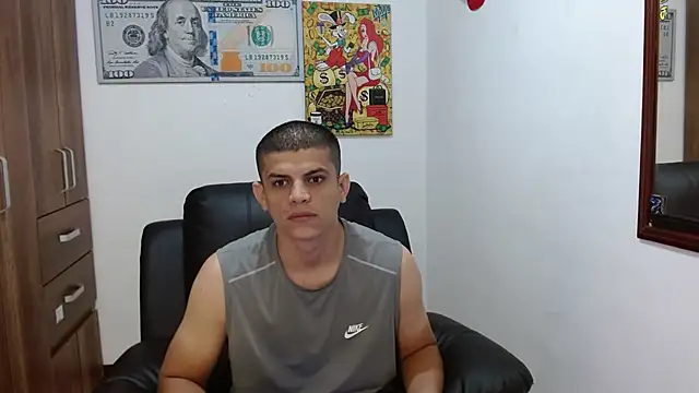 Snapshot of boss_of_cash chatting on December 1, 12:21 pm boss of cash online show from December 1, 12:21 pm