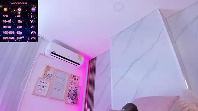 Chlooee   online show from January 24, 2:51 pm