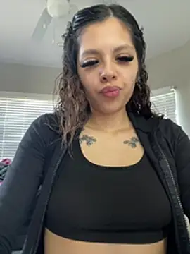 Sexyteengabi online show from May 2, 5:18 pm