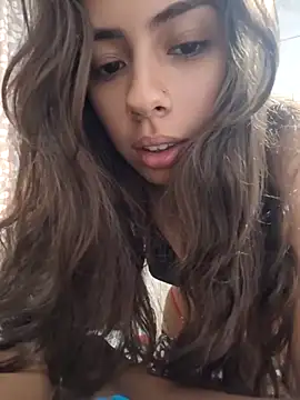 Jazmin-Cerezita online show from January 3, 1:25 pm