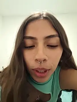 Jazmin-Cerezita online show from January 4, 1:21 am