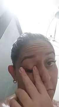 Snapshot of baixinhaloira chatting on March 11, 2:32 am baixinhaloira online show from March 11, 2:32 am