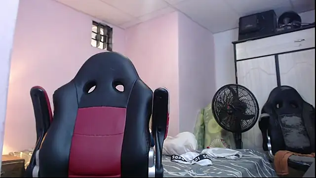 Snapshot of mr_stiven_ chatting on January 14, 9:13 am mr stiven  online show from January 14, 9:13 am