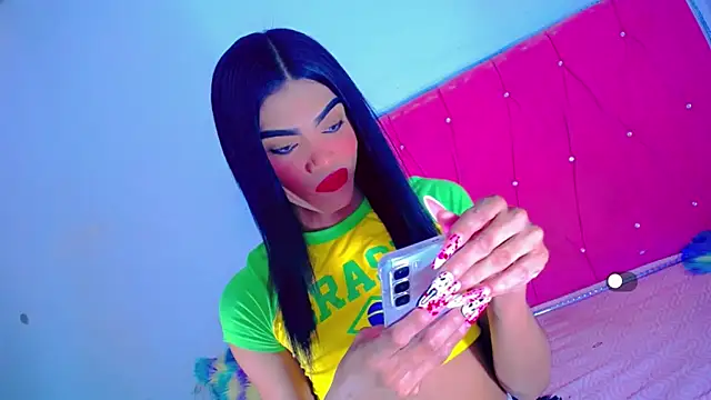 Theylor Rouse online show from October 26, 8:31 am