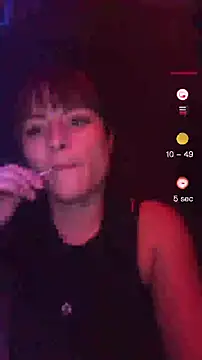 Snapshot of Liah_ferrer chatting on December 20, 1:03 am Liah ferrer online show from December 20, 1:03 am