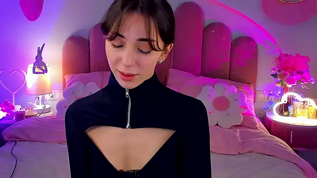 ElsaYoung online show from November 29, 10:24 pm